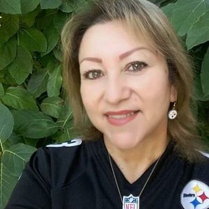 Meet your Posher, Rosalinda